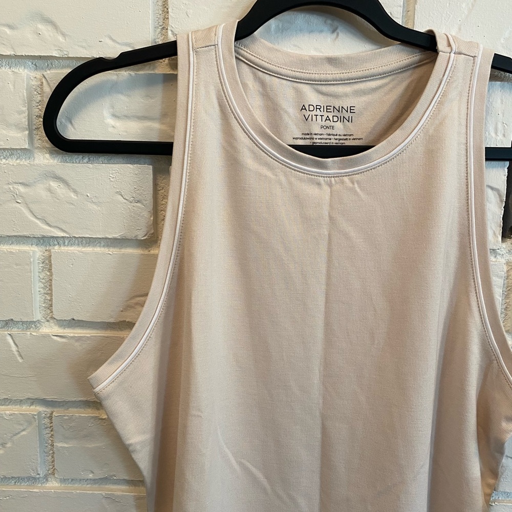 Adrienne Vittadini Beige Sleeveless Tank Top NWT Size Large